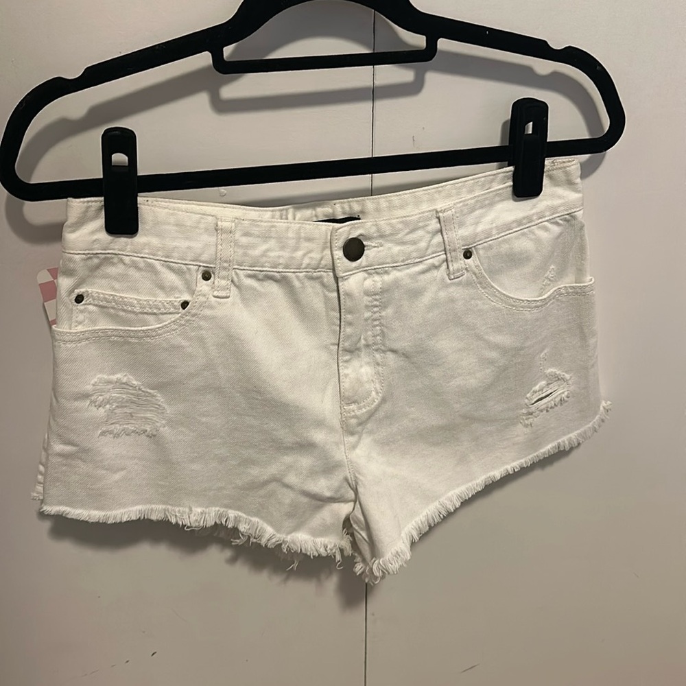 White Shorts Billabong